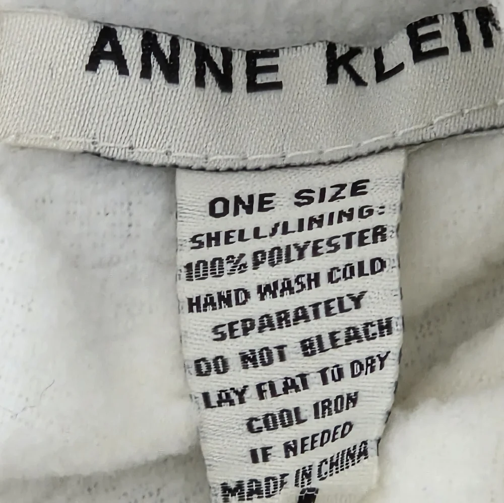 NWT Anne Klein Women's Lined Gray Cable Beanie Hat